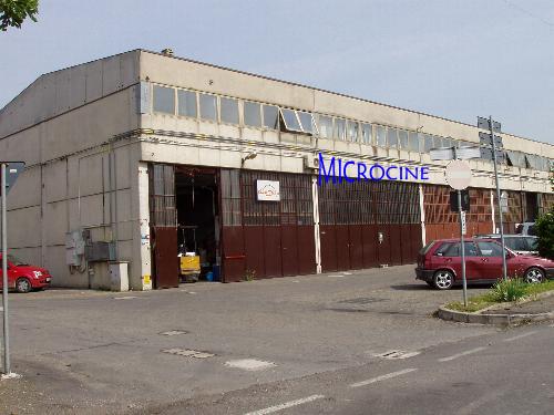 {short description of image}